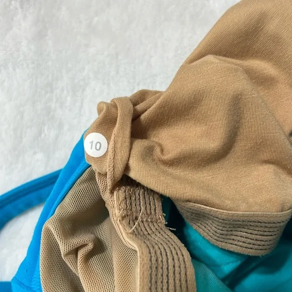 Lululemon Blue V Neck Tank Top Sz 10 - Picture 6 of 7